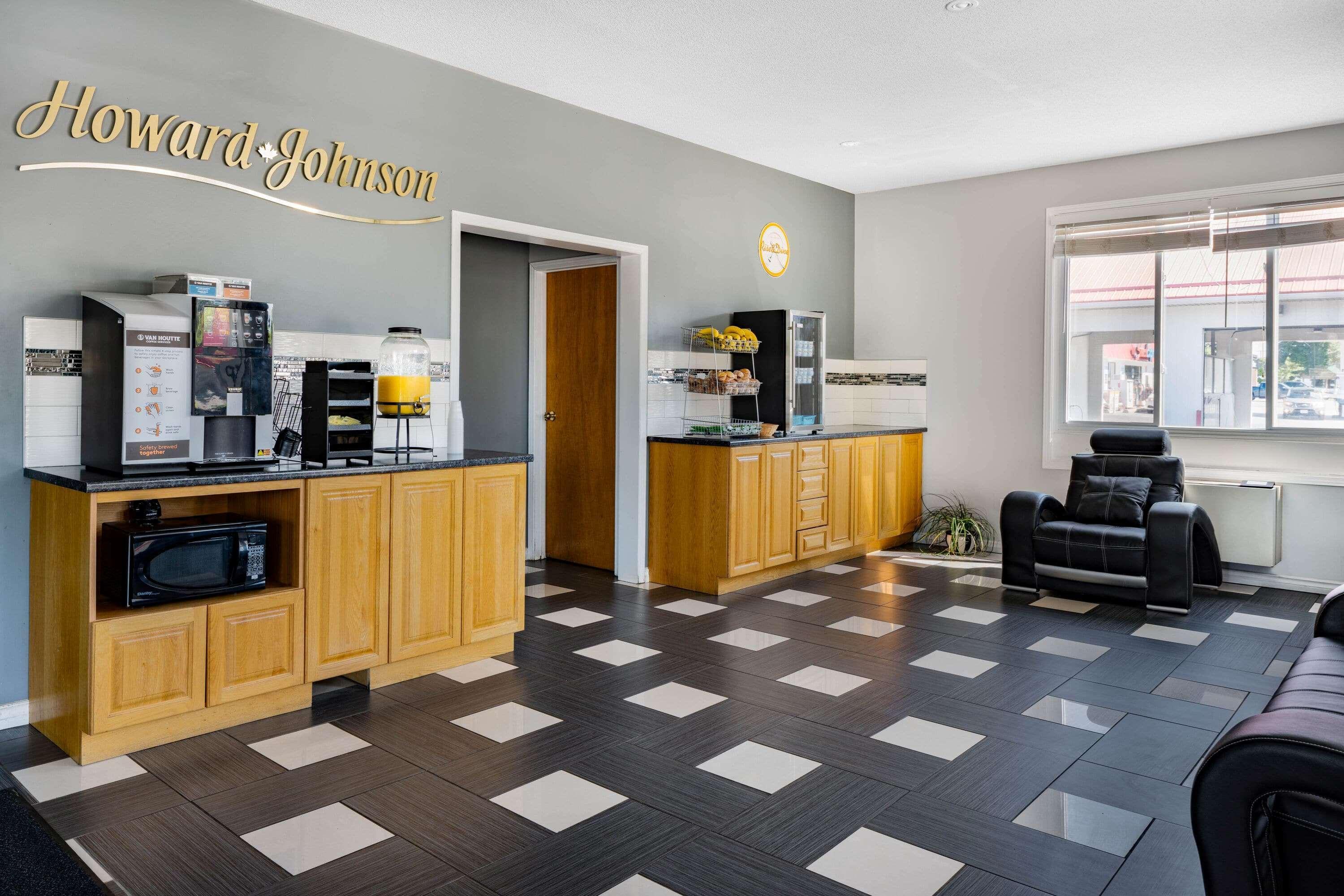 Howard Johnson By Wyndham Gananoque Exterior foto